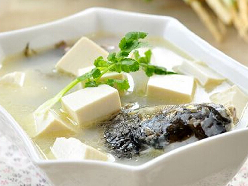 补钙家常菜:豆腐炖鱼